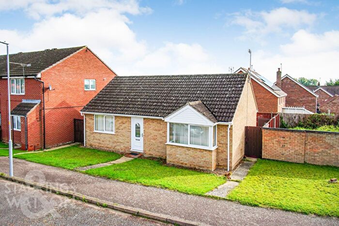 2 Bedroom Detached Bungalow For Sale In Cannell Road, Loddon, Norwich, NR14