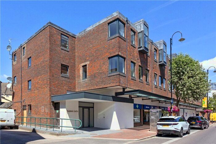 1 Bedroom Flat To Rent In High Street, Purley, CR8