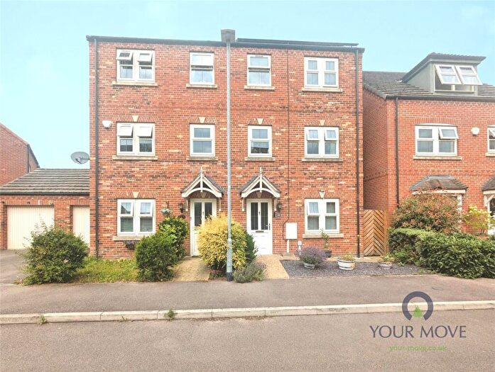 4 Bedroom Terraced House For Sale In Bakewell Lane, Hucknall, Nottingham, Nottinghamshire, NG15