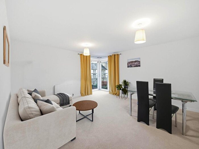 2 Bedroom Flat For Sale In / North Pilrig Heights, Pilrig, Edinburgh, EH6