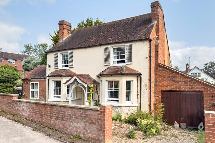 3 Bedroom Detached House For Sale In Terrace Road North, Binfield, Berkshire, RG42