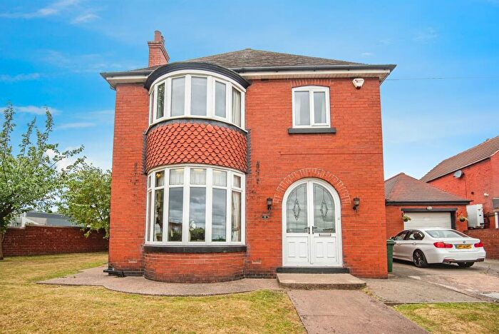 4 Bedroom Detached House For Sale In Adwick Road, Mexborough, S64
