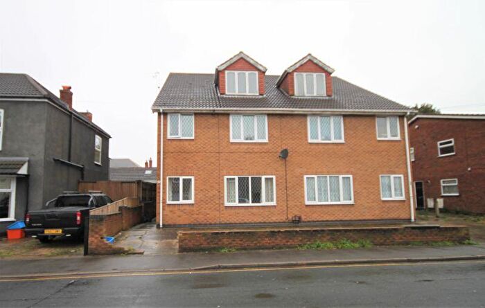 2 Bedroom Flat To Rent In Ainslie Street, Grimsby, DN32