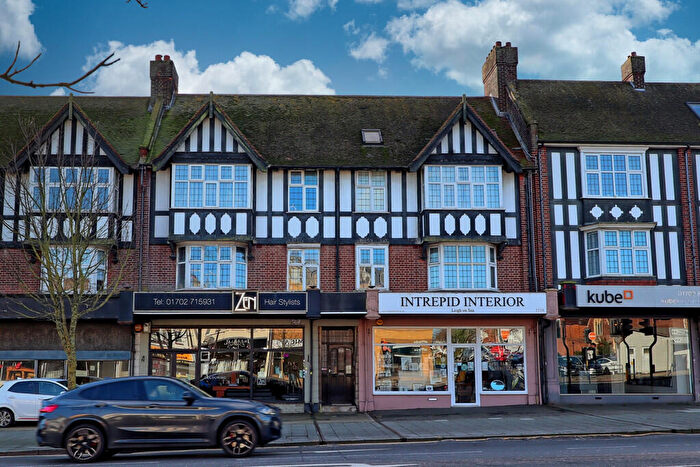 2 Bedroom Apartment For Sale In Leigh On Sea, SS9