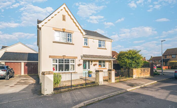 4 Bedroom Detached House For Sale In Larks Meadow - Vendor Suited, DT10