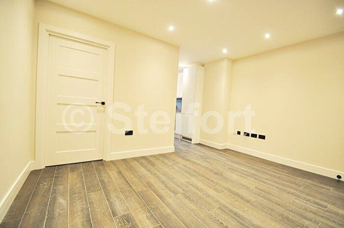 1 Bedroom Apartment To Rent In Granville Road, London, NW2