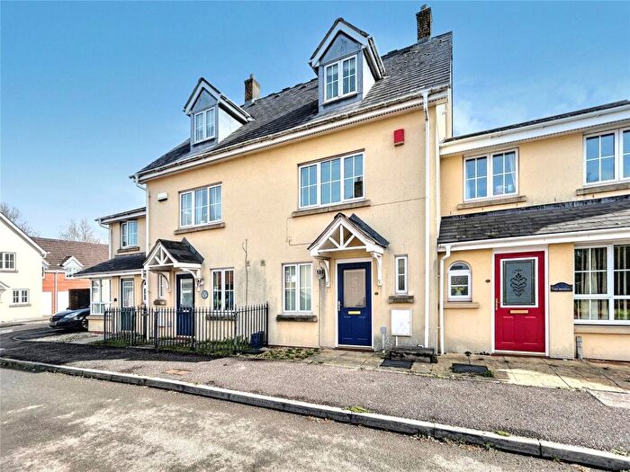 3 Bedroom Terraced House For Sale In Waylands Road, Tiverton, Devon, EX16