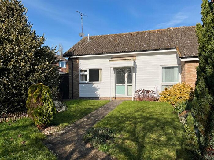 2 Bedroom Semi-Detached Bungalow For Sale In Hargrave Avenue, Needham Market, Ipswich, IP6