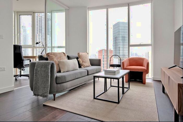 2 Bedroom Flat To Rent In Sky Gardens, London, SW8