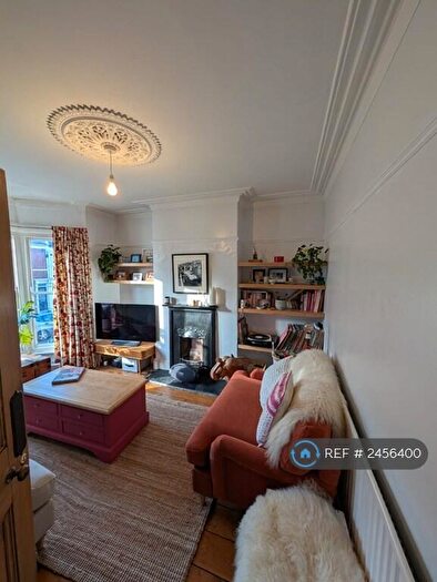 3 Bedroom Terraced House To Rent In Cotswold Road, Bristol, BS3