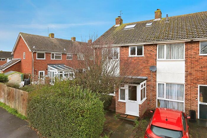 4 Bedroom End Of Terrace House For Sale In Tugwell Road, Eastbourne, BN22