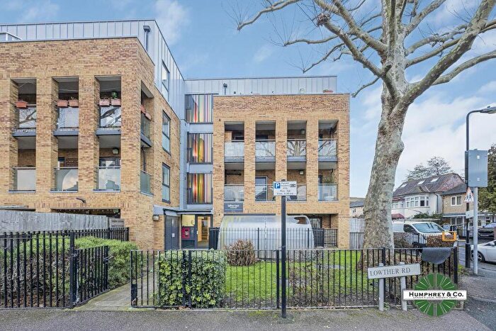 2 Bedroom Flat To Rent In Lowther Road, London, E17