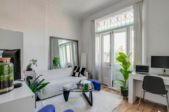 Studio To Rent In Parsifal Road, West Hampstead, NW6