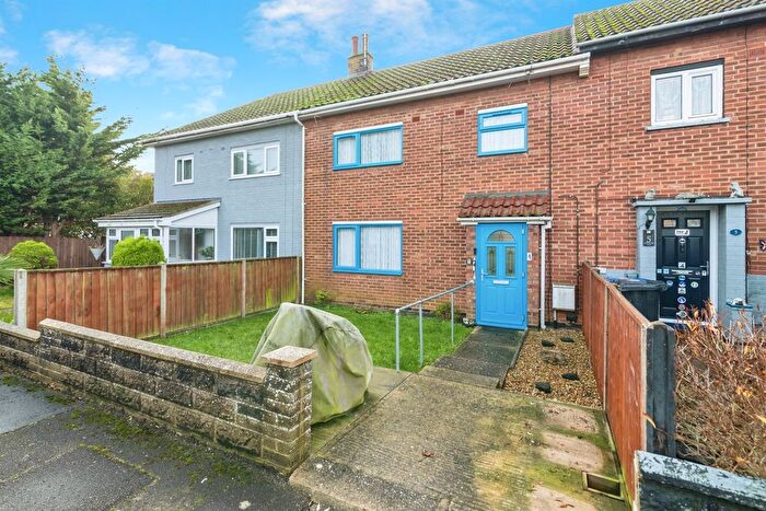 3 Bedroom Terraced House For Sale In Northwood Close, Lowestoft, NR33