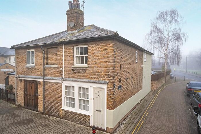 2 Bedroom End Terrace House For Sale In Brocas Street, Eton, SL4