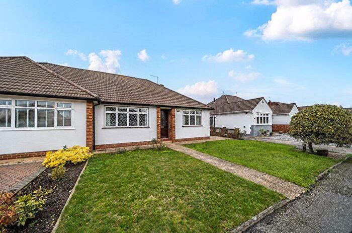 3 Bedroom Semi Detached House For Sale In Wavell Drive, Sidcup, DA15