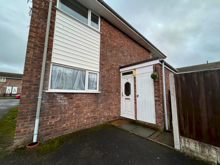 1 Bedroom Flat To Rent In Lon Brynli, Prestatyn, LL19