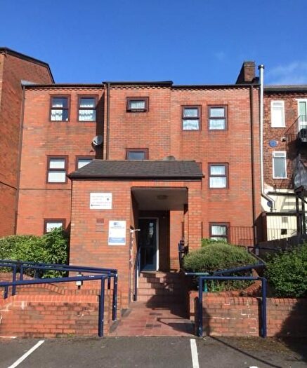 1 Bedroom Flat To Rent In Church Square, Oldbury, B69