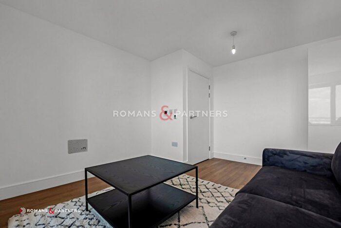 1 Bedroom Flat For Sale In Ivy Point, Bomley-By-Bow, E3