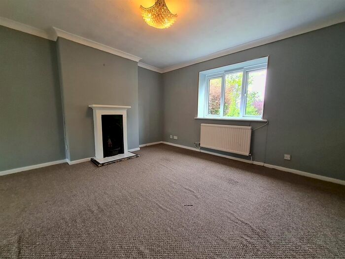 1 Bedroom Flat To Rent In Teviot Avenue, Aveley, South Ockendon, RM15