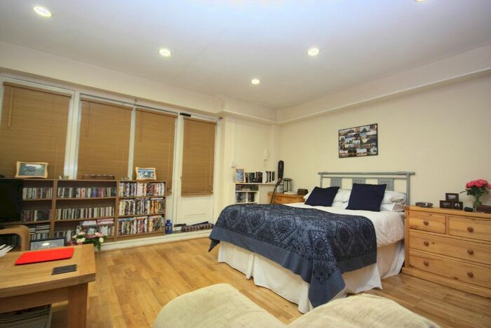 Studio To Rent In Hackney Road, London, Haggerston, E2