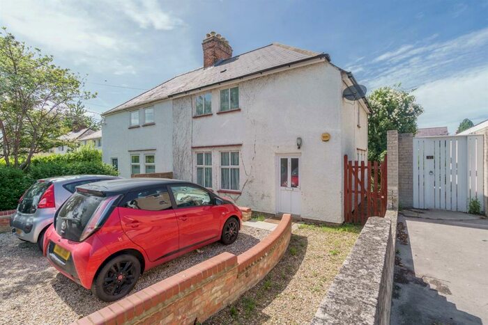 3 Bedroom Semi-Detached House To Rent In Donnington Bridge Road, Oxford, OX4