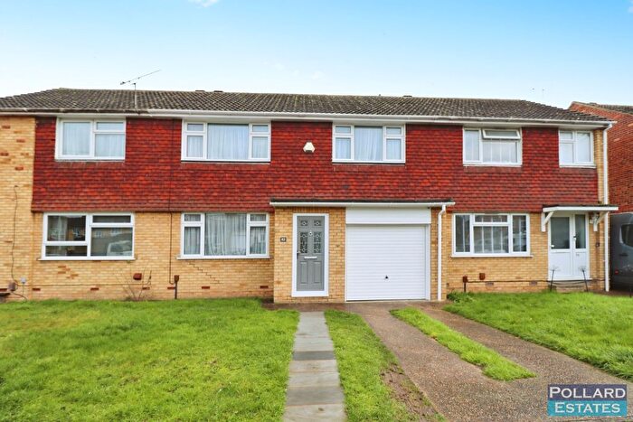 4 Bedroom Terraced House For Sale In Macklands Way, Rainham, ME8
