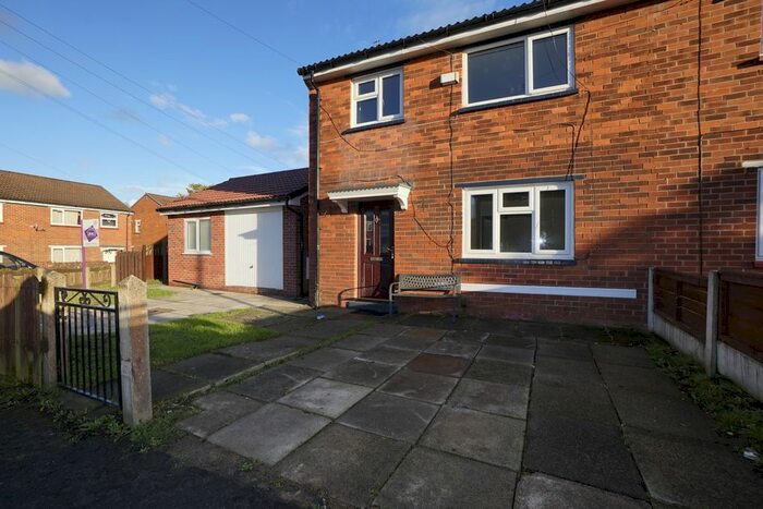 3 Bedroom Semi-Detached House To Rent In Pinewood Avenue, Ince, Wigan, WN2