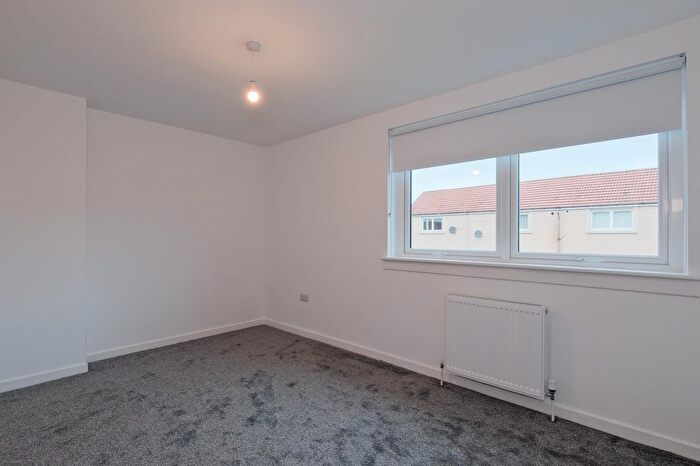 2 Bedroom End Of Terrace House To Rent In Earn Crescent, Wishaw, ML2