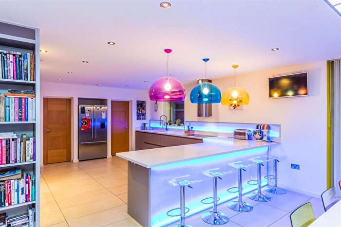 4 Bedroom Detached House For Sale In Orchard Drive, Caythorpe, Grantham, NG32