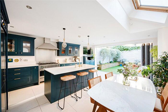 4 Bedroom Terraced House For Sale In Kelmscott Road, Between The Commons, SW11