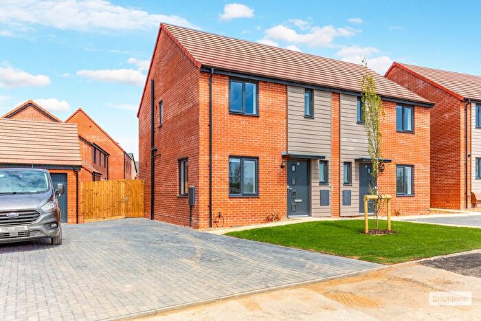 3 Bedroom Property To Rent In Mostyn Street, Wellingborough, NN8