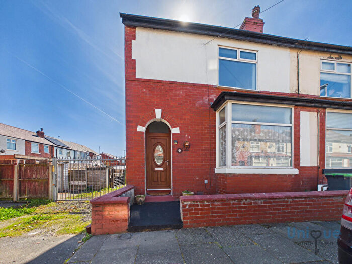 2 Bedroom End Of Terrace House For Sale In Acton Road, Blackpool, FY4