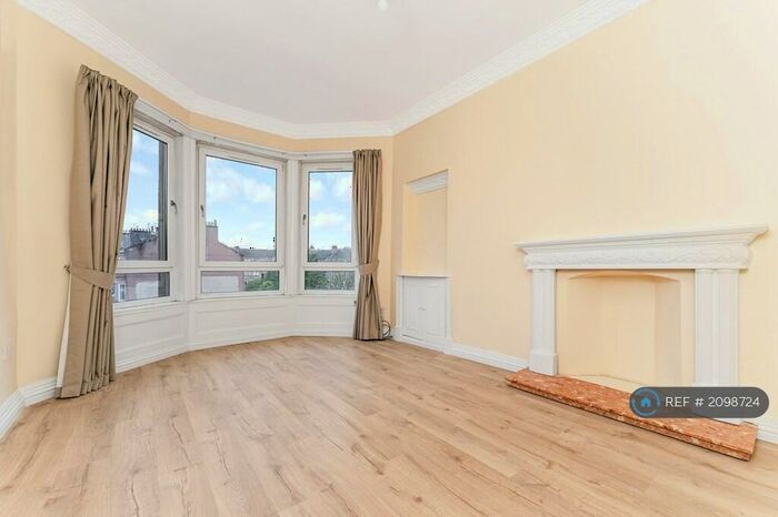 2 Bedroom Flat To Rent In Tantallon Road, Glasgow, G41