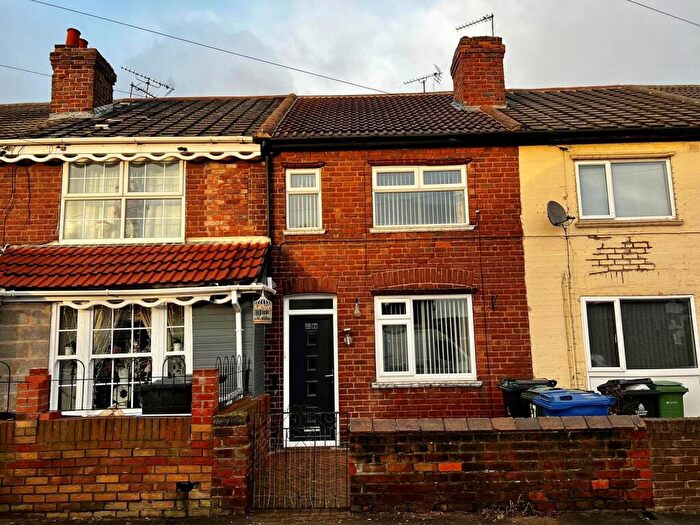 3 Bedroom House To Rent In Victoria Road, Edlington, DN12
