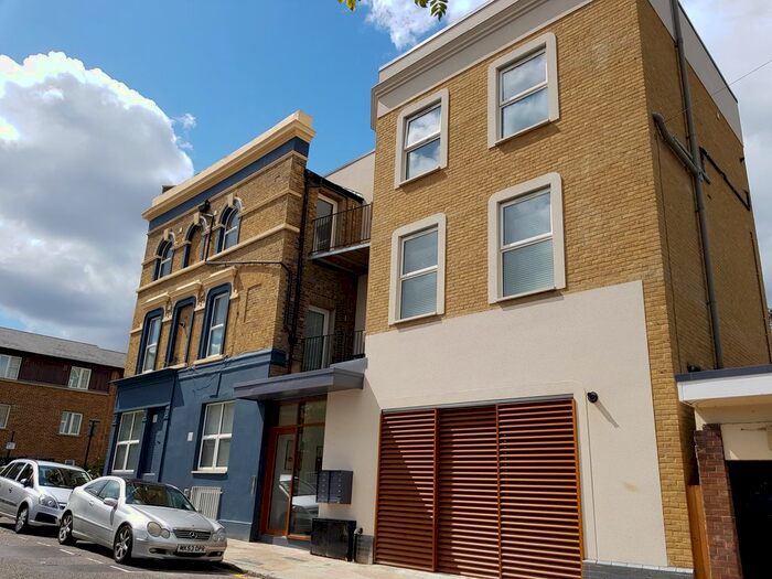 2 Bedroom Flat To Rent In Old Ford Road, London, E3