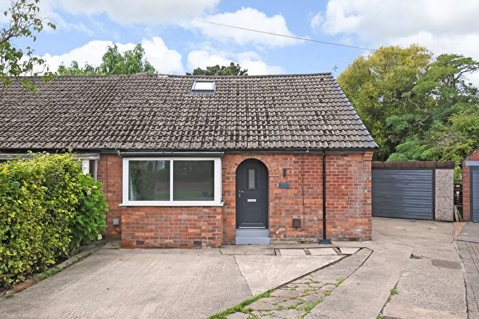 4 Bedroom Bungalow To Rent In Meadowfields Drive, Huntington, York, YO31