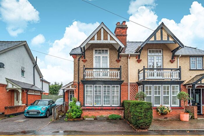 3 Bedroom Semi-Detached House For Sale In Station Road, Stoke D'abernon, Cobham, KT11