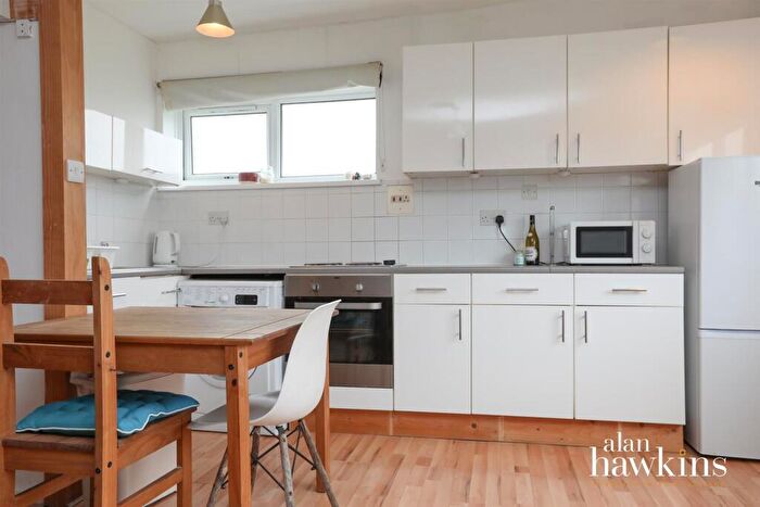 Studio For Sale In Shakespeare Road, Royal Wootton Bassett, SN4