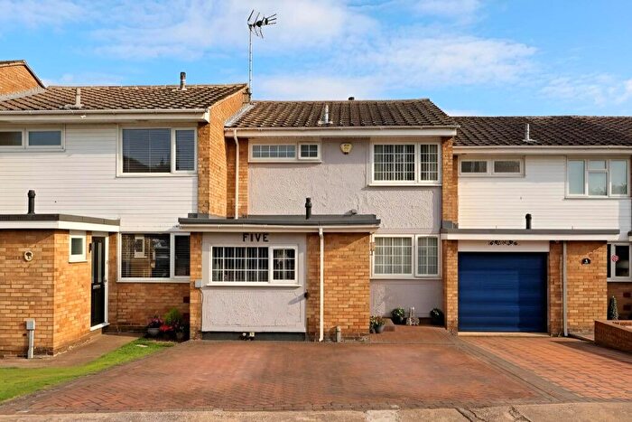 3 Bedroom Terraced House For Sale In Grangeway, Benfleet, SS7