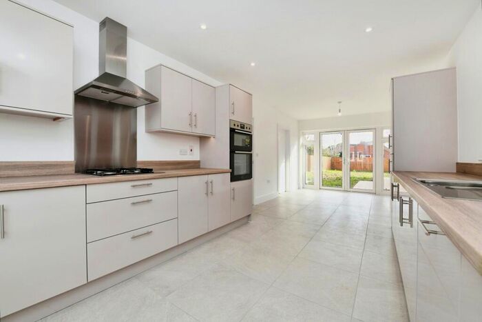 4 Bedroom Detached House For Sale In Brookfield Park, Southminster Road, Burnham On Crouch, CM0