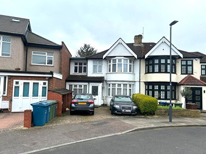 1 Bedroom Flat To Rent In Kenton Park Crescent, Kenton, HA3