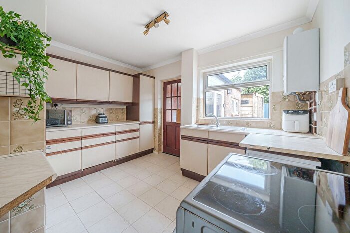 3 Bedroom Terraced House For Sale In Landseer Walk, Abingdon, Oxfordshire, OX14