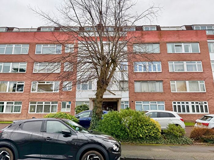 1 Bedroom Flat To Rent In Holden Road, London, N12