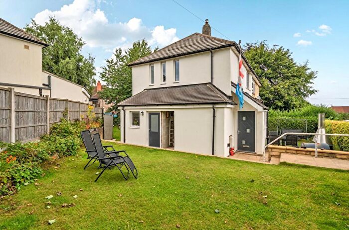 2 Bedroom Semi-Detached House For Sale In Raynel Approach, Cookridge, LS16