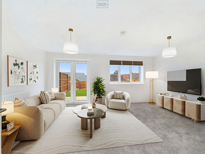 3 Bedroom Semi-detached House To Rent In Beeley Close, North Wingfield, S42