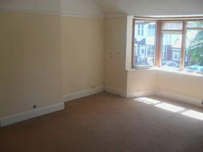 1 Bedroom Flat To Rent In Crowborough Rd, Southend On Sea, SS2