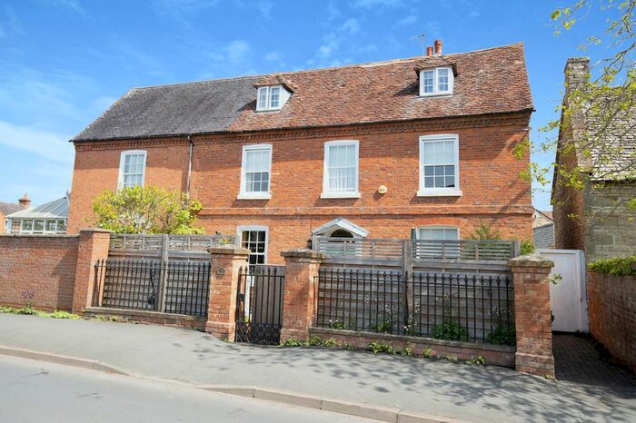 4 Bedroom Terraced House For Sale In Banbury Road, Ettington, Stratford-Upon-Avon, CV37