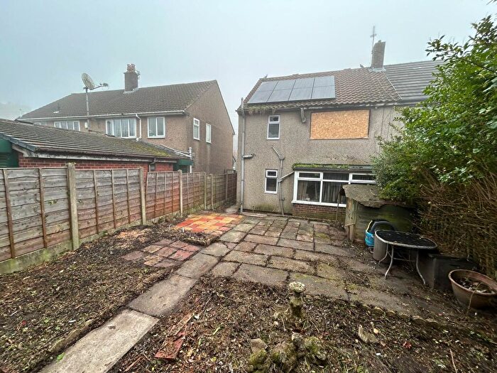 3 Bedroom End Of Terrace House For Sale In Windermere Road, Middleton, Manchester, M24