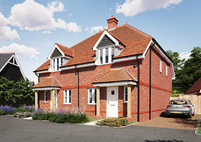 2 Bedroom Semi Detached House For Sale In Sumners Fields, Barns Green, RH13